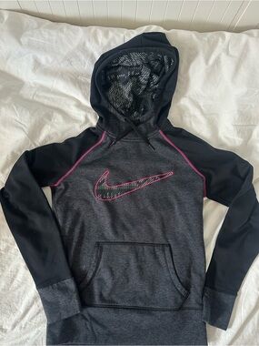 Nike Women’s Thermal Fit Sweater